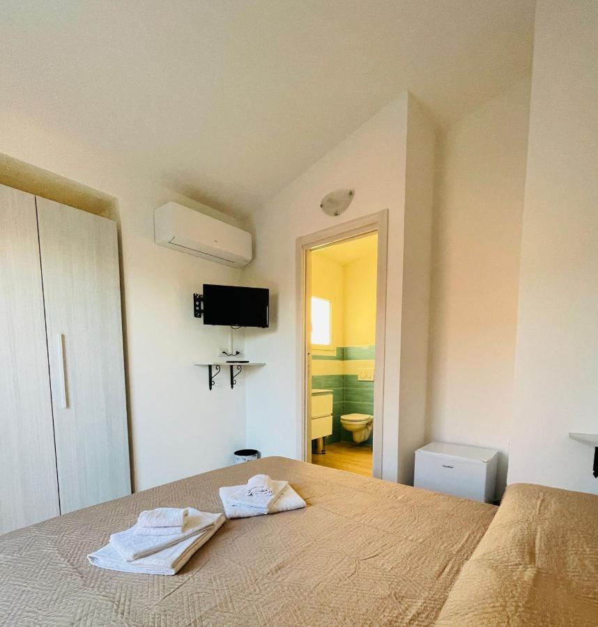 Chrisso Rooms Affittacamere San Teodoro  Dış mekan fotoğraf